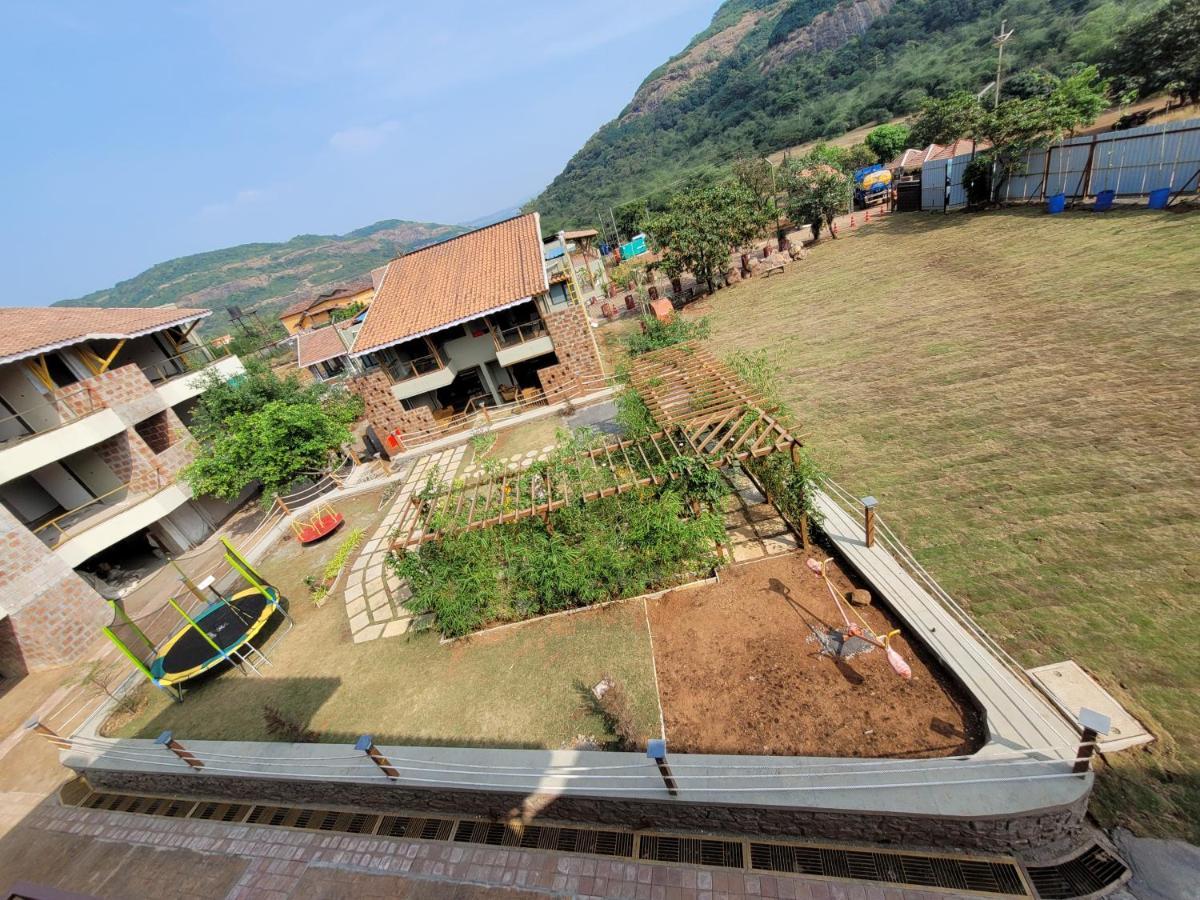 Mastiff Grand La Villae Lonavala Exterior foto